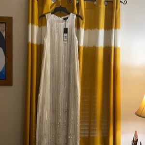 Evening gown, sequined, flower appliqués